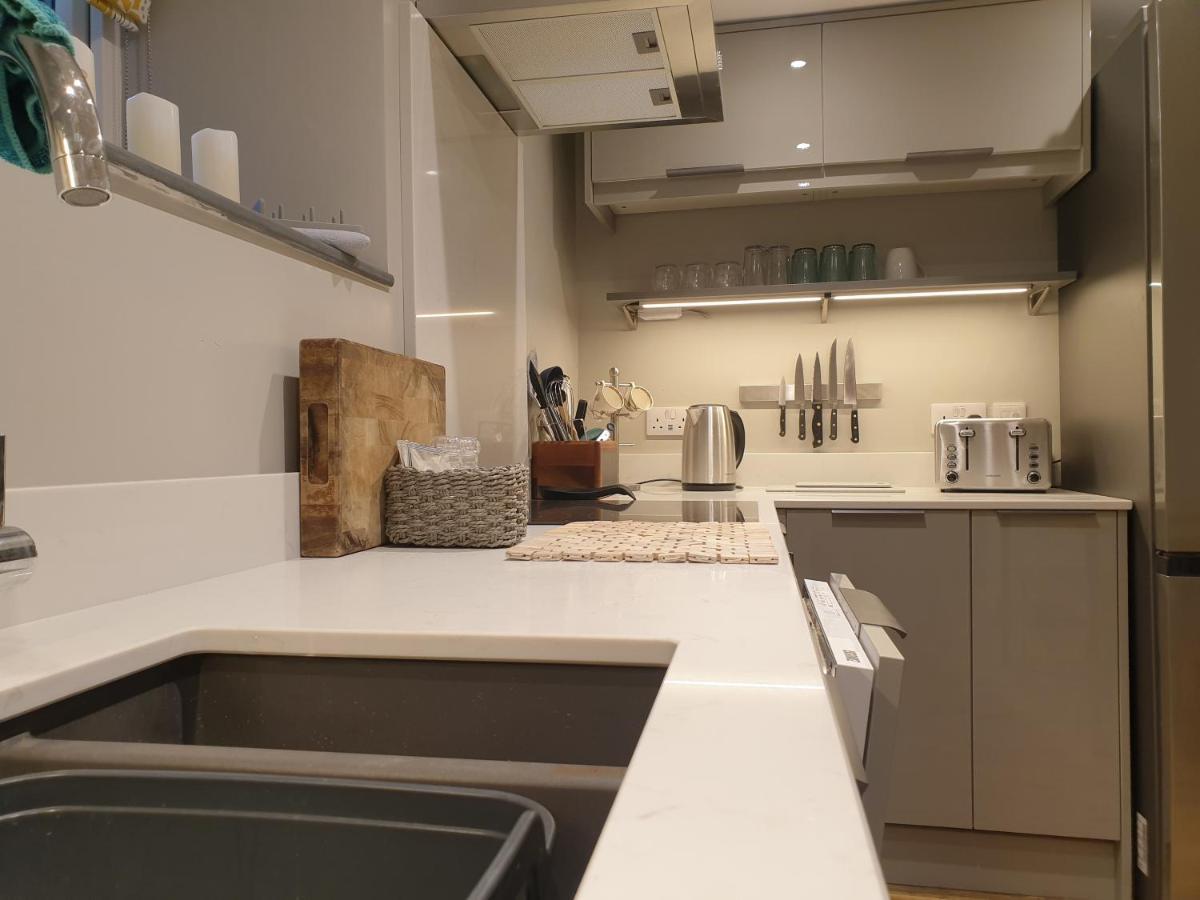 No8 3 Bed Cottage Winter Deals Offered 3 Nights Or More Nov-Mar Backbarrow 객실 사진